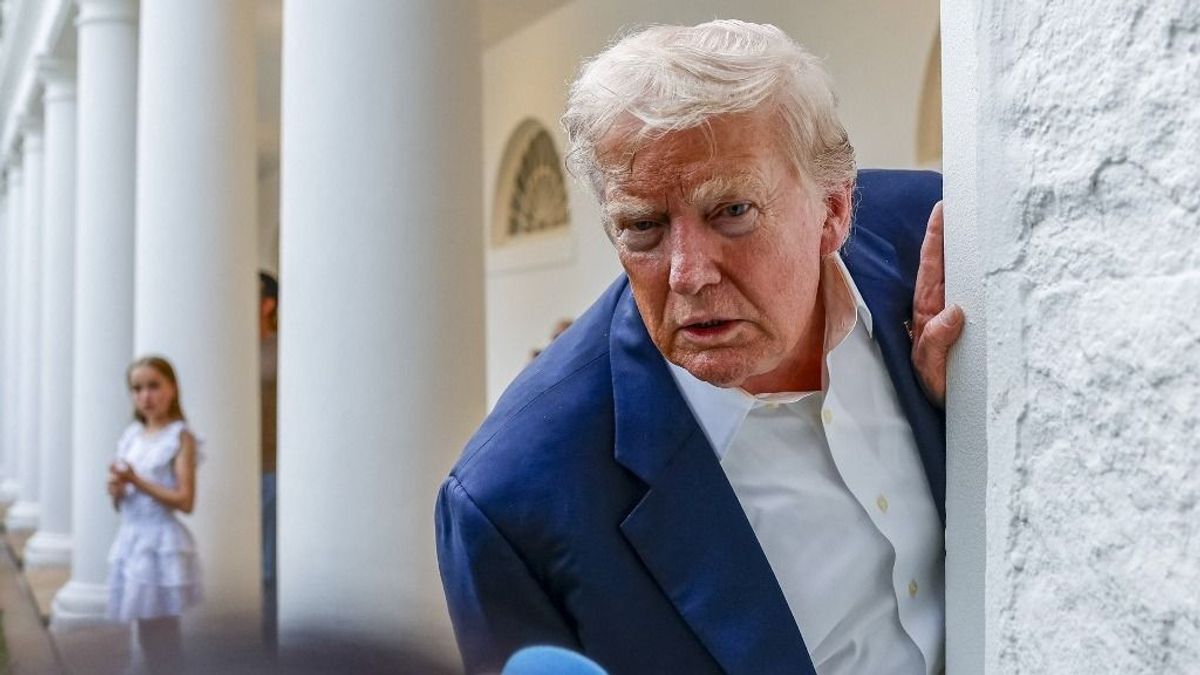 Szócsatában már nyakig vagyunk a világháborúba - Trump válaszolt Medvegyevnek, aki válaszolt Trumpnak