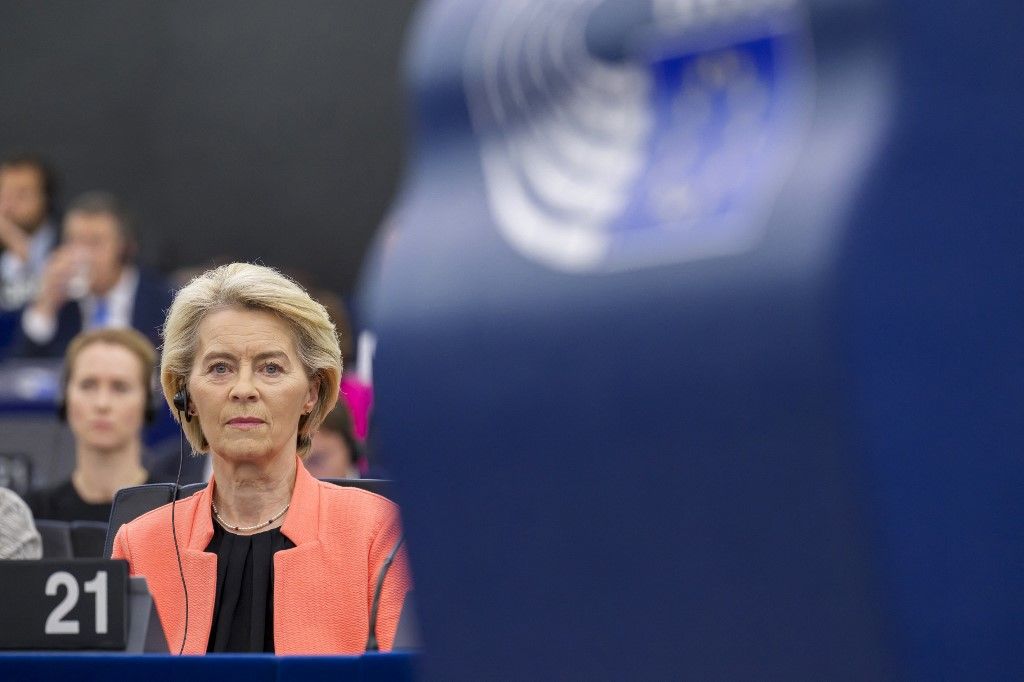 Ursula von der Leyen
Európai Bizottság
bizalmatlansági indítvány