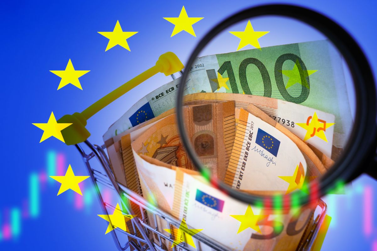 Euro,Currency.,Trolley,From,Supermarket,With,Banknotes.,Flag,European,Union.