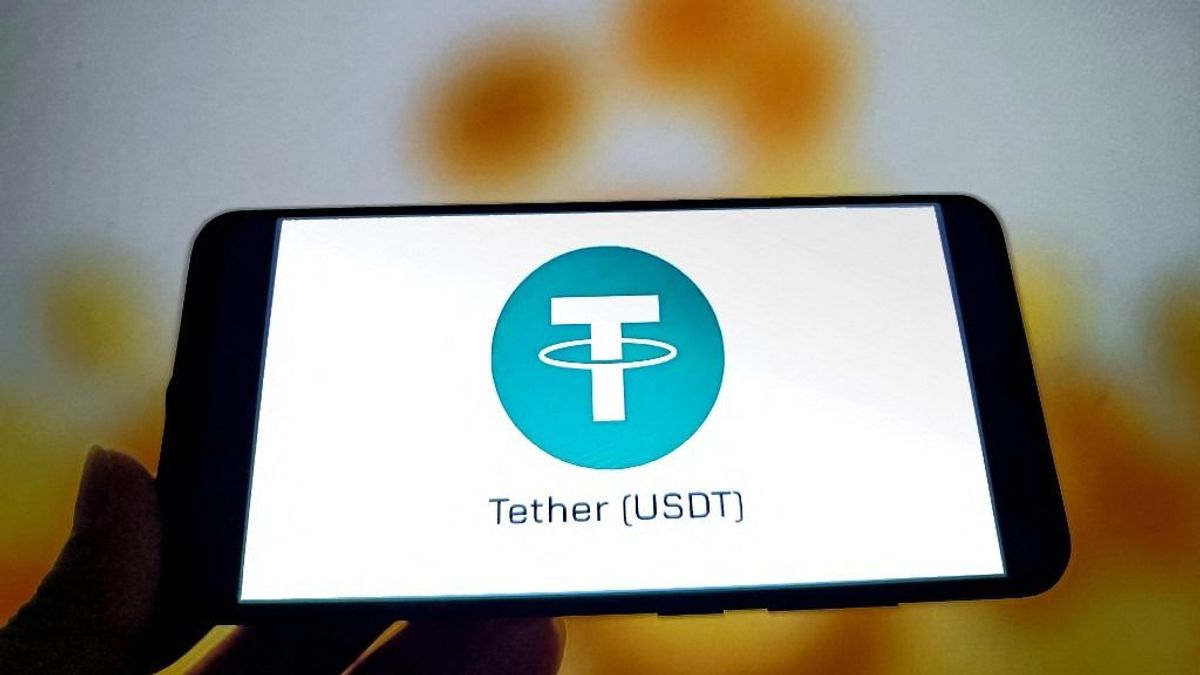 Amikor arannyal fényezték a stablecoint, és tízezer német munkás tüntetett a magyarok ellen – a legolvasottabb tőkepiaci cikkek 2025 júliusában