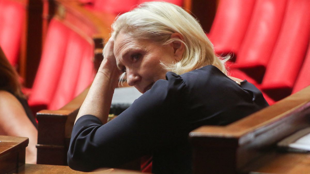 Az emberi jogi bíróság elutasította Marine Le Pen kérelmét, amelyben a politikus a rá kiszabott büntetés felfüggesztését kérte
Franciaország