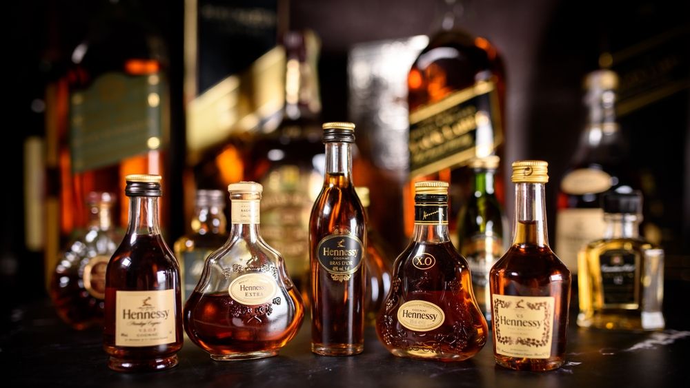 Kína, vámháború, kereskedelmi háború
Európai Unió, Franciaország
konyak, brandy, alkohol