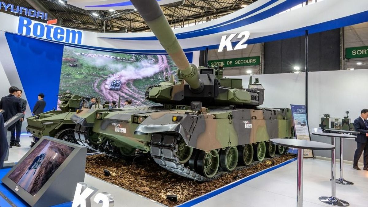 Lengyelország nem viccel, hatalmas tankvásárlásról döntött: a K2 Black Panther még a Leopardot is megszorongatja – videó 