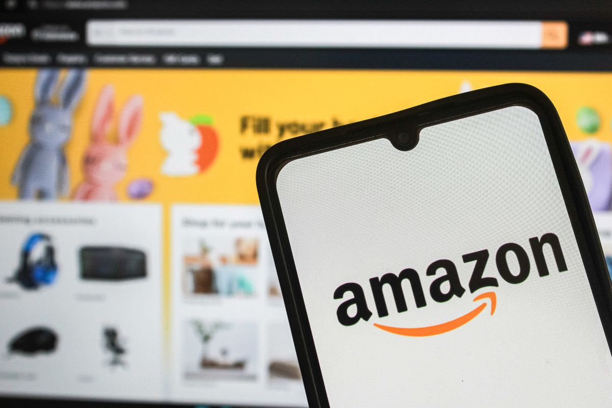 A vádlottak padjára küldik az Amazon: közel kétezer milliárd forintos kártérítést fizethet