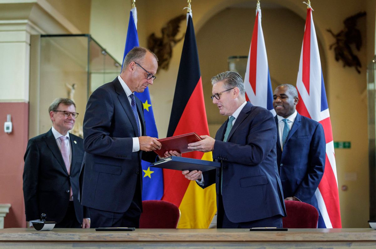 Friedrich Merz és Keir Starmer Londonban írta alá az egyezményt


