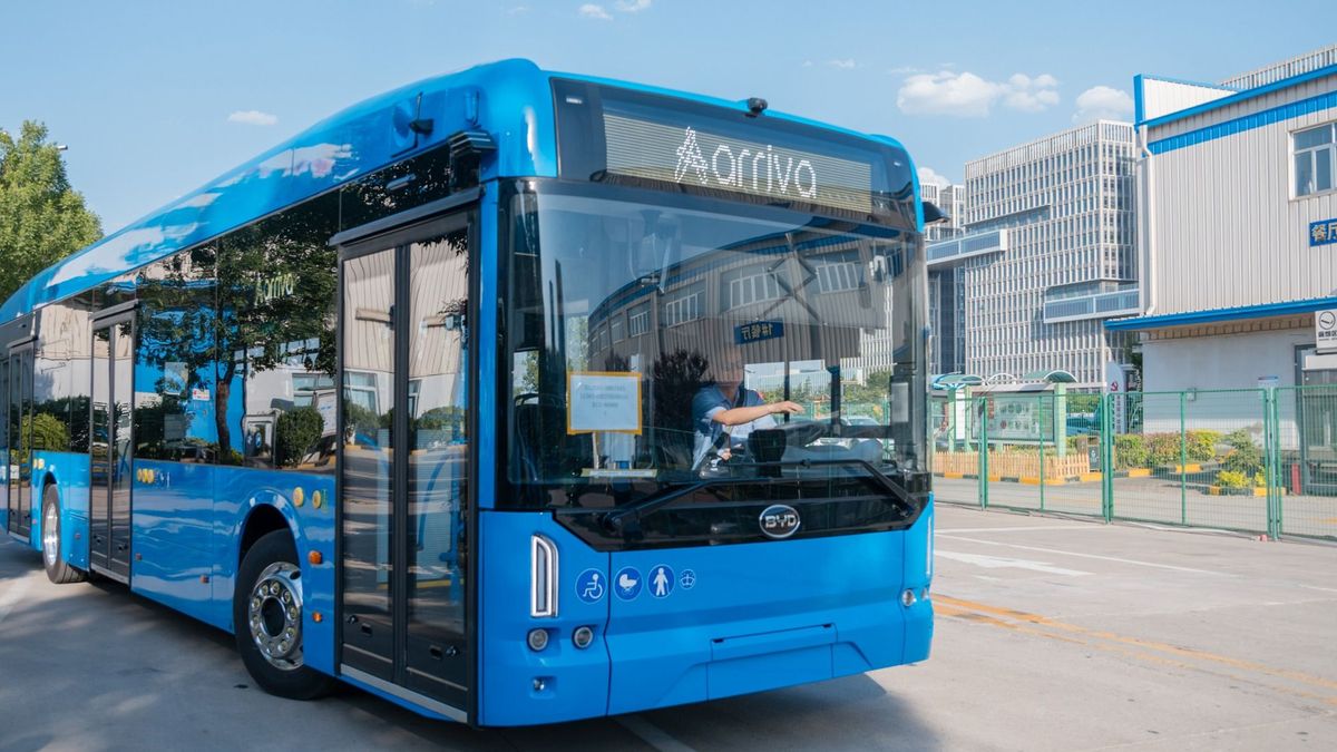 Kiderült, milyen járatokon lehet majd utazni a BKK új BYD-buszaival 