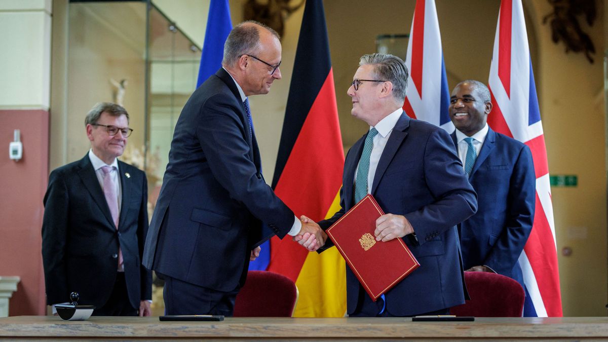 Friedrich Merz és Keir Starmer kétoldalú védelmi egyezményt kötött a NATO mellé 