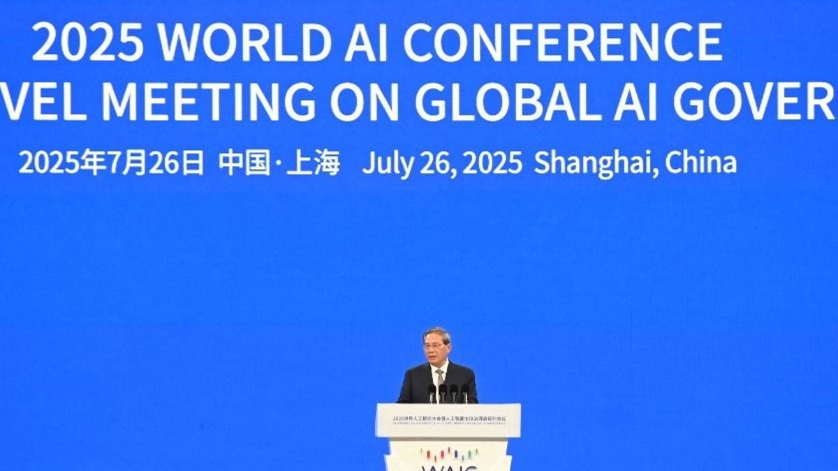 Kína a mesterségesintelligencia-verseny élére állna – globális tudáscserét sürget Peking 