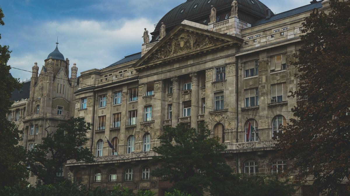 Itt az állami ingatlaneladások valódi célja, elárulta Nagy Márton minisztériuma 