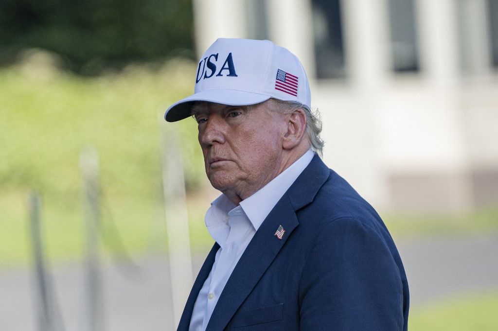 U.S. President Donald Trump returns to the White House, amerikai tőzsde, 