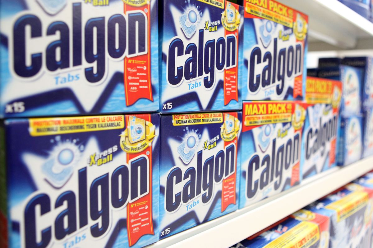 Boxes of Reckitt Calgon tablets.