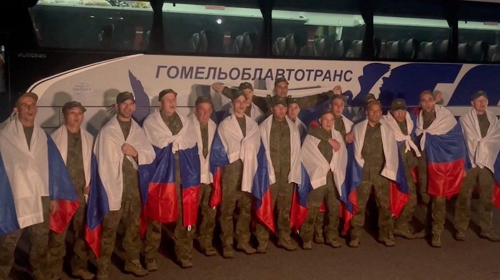 orosz hadifoglyok hazatérése
orosz-ukrán háború
Oroszország, Ukrajna, fogolycsere