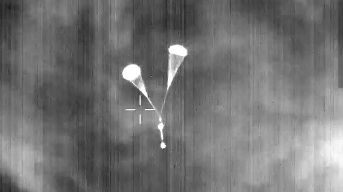 Rendkívüli: Kapu Tibor visszatért a Földre – videón az Axiom-4 landolása 