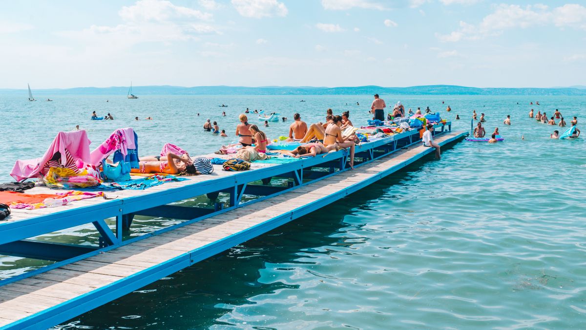 NGM: rekordot dönthet a nyári szezon: új csúcson a vendégéjszakák és bevételek a hazai turizmusban