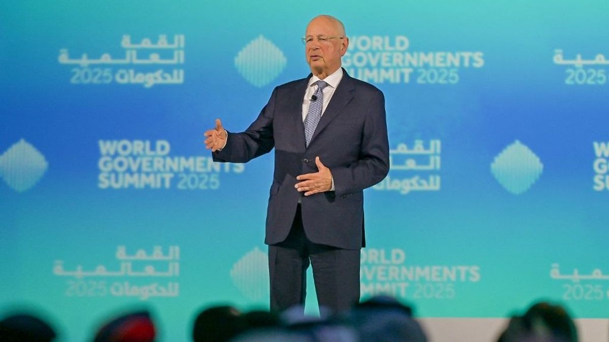 A davosi vezér, Klaus Schwab hűbérbirtokként kezelte a szervezetét 