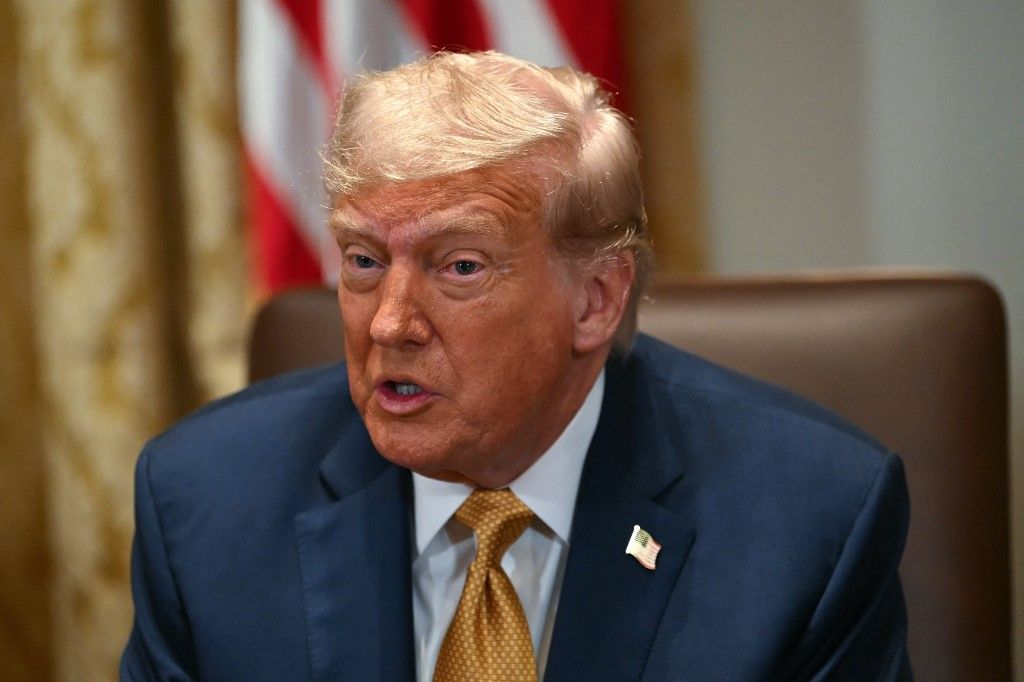 Donald Trump kiélesítette a vámháborút