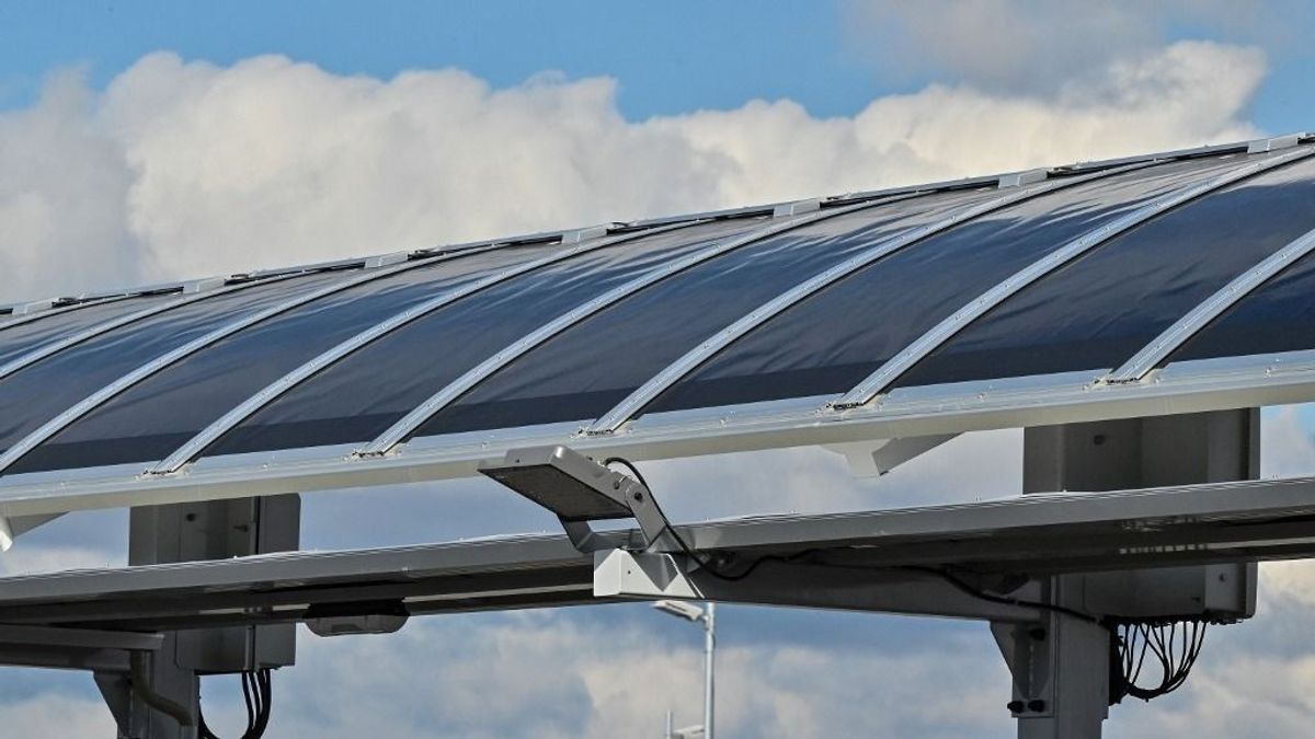 Japán ezzel vág vissza a kínaiaknak: könnyebb, vékonyabb és sok energiát termel 