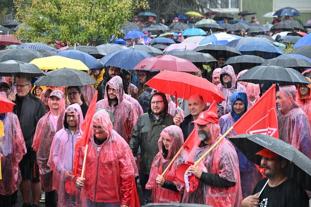ZF Friedrichshafen Works Council protests against further cost-cutting measures