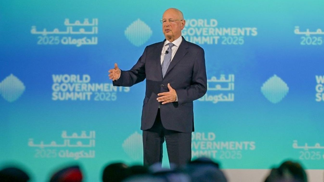 A davosi vezér, Klaus Schwab hűbérbirtokként kezelte a szervezetét Kép