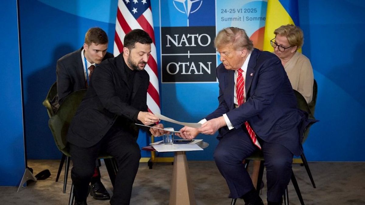 Ha ez igaz, Putyinban meghűl a vér: Trump megkérdezte Zelenszkijtől – "Volodimir, el tudod érni Moszkvát? És Szentpétervárt is?" 
