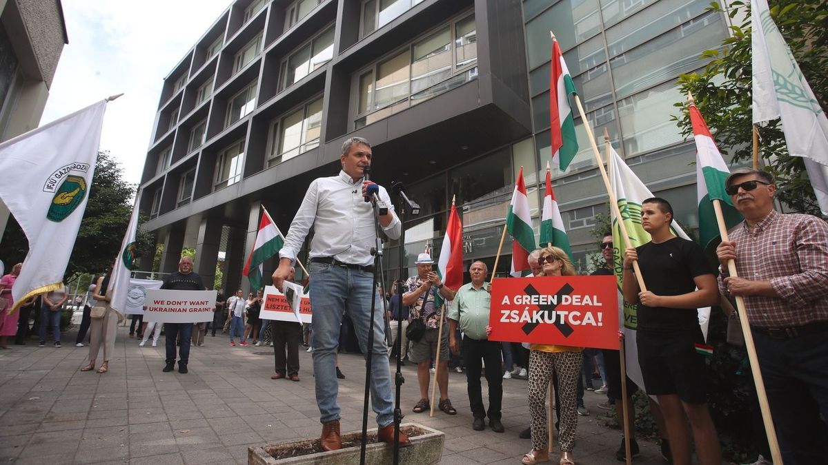 Budapesten is tüntettek a gazdák Brüsszel agrárpolitikája ellen 