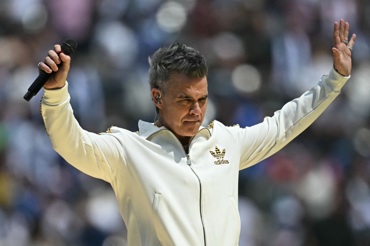 Budapesten ilyen gond nem lesz: Robbie Williams berlini koncertjét elmosta az eső, de nincs ok az aggodalomra