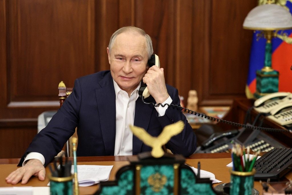 Vlagyimir Putyin és Donald Trump telefonbeszélgetése: béketárgyalások és a nemzetközi helyzet
