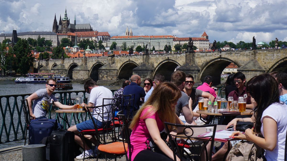 Fogy az egyik szomszédos ország lakossága, de nem csak a születésszám miatt 