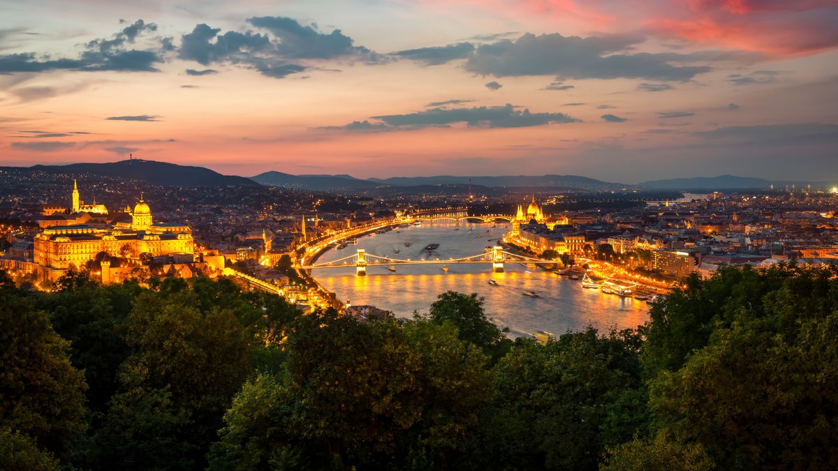 Megszületett a döntés Budapest világörökségi helyszíneiről: így érinti a Duna-partokat és az Andrássy utat – hosszú évek óta nem történt ilyen 