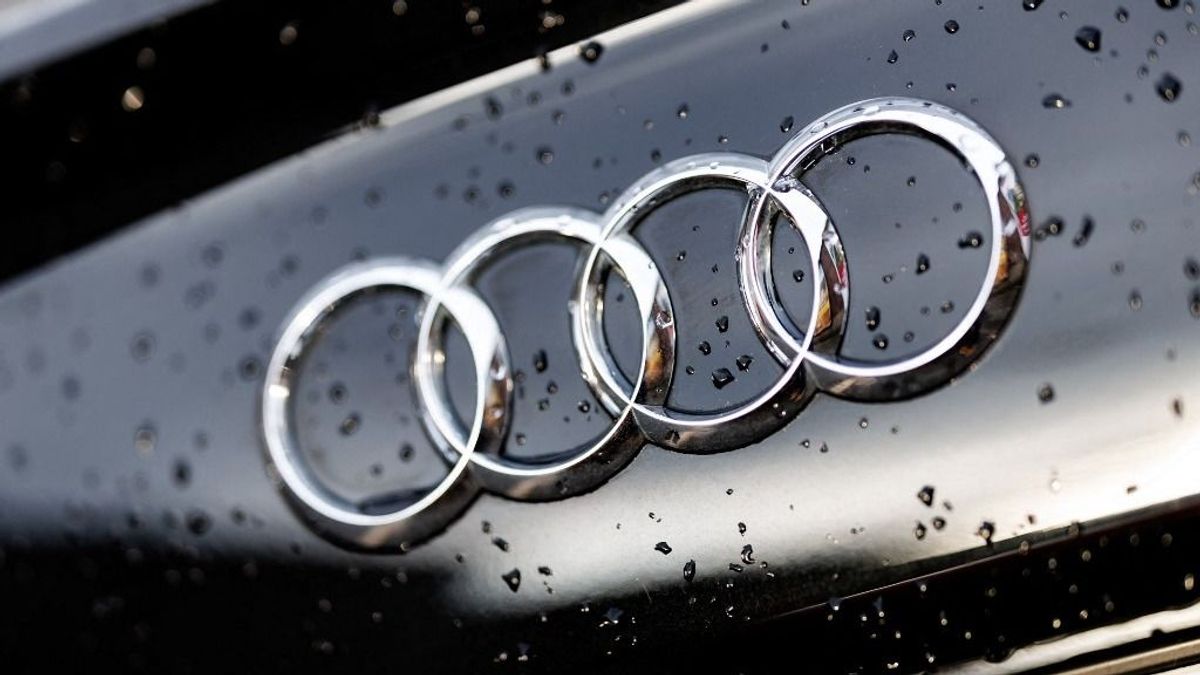 Audi: folytatódik a vesszőfutás, rontottak az előrejelzésen is