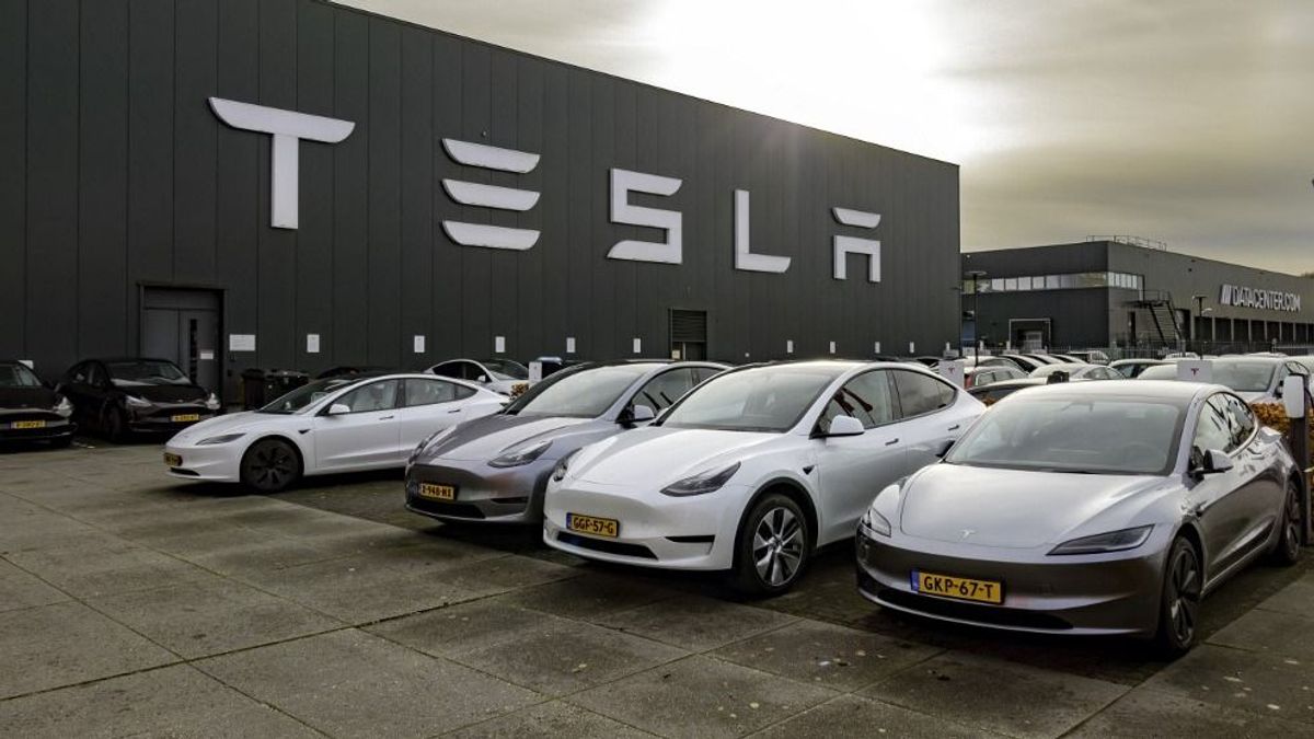 Továbbra sem kell a Tesla a kutyának sem: borzasztó számokat közölt Elon Musk cége 