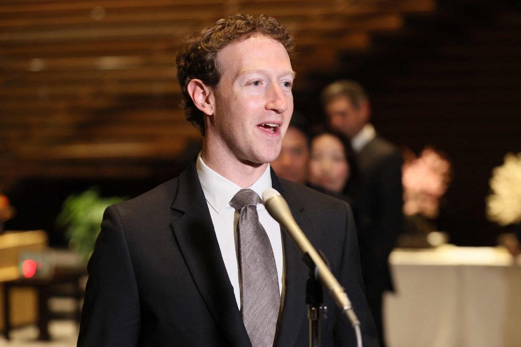 Mark Zuckerberg
Meta Platforms
Facebook, per