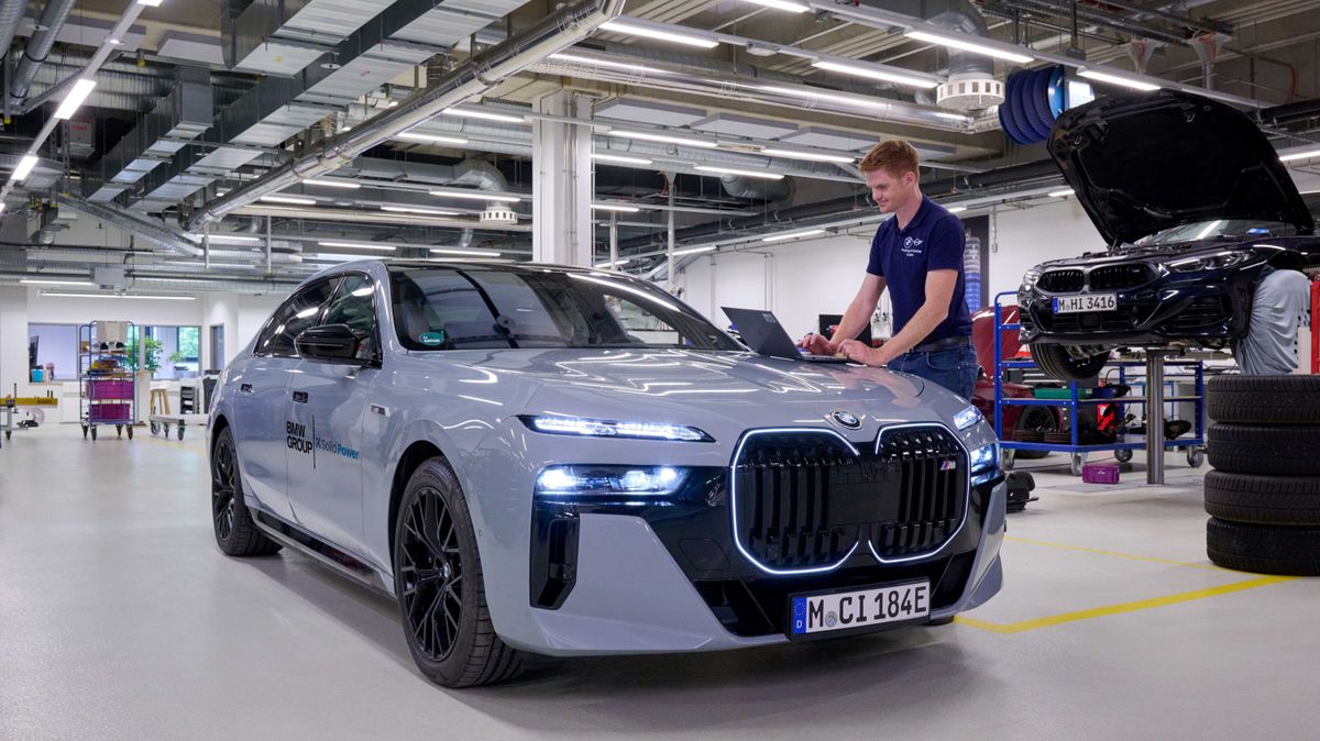 Szilárdtest-akkumulátor: doppingszer az elektromos átállás felgyorsításához