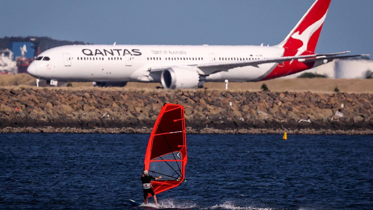 Feltörték a Qantas légitársaság biztonsági rendszerét – hatmillió ügyfél adatai szivárogtak ki 