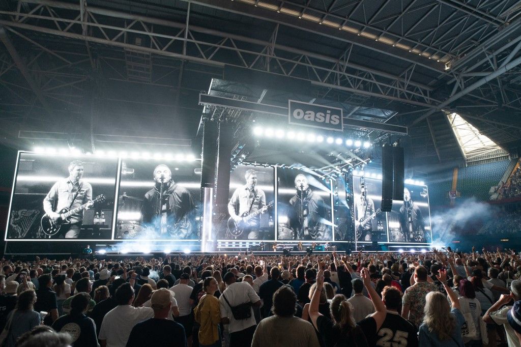 Oasis, Cardiff