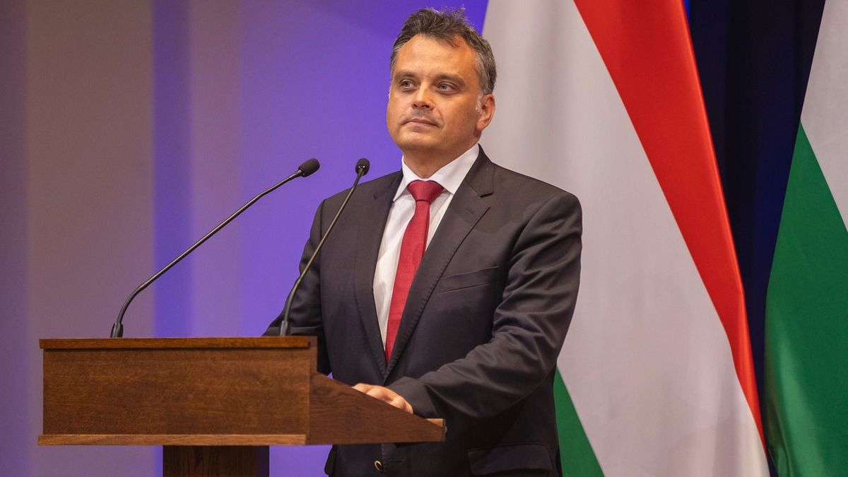 Latorcai Csaba
államtitkár
Budapest főváros
költségvetés BKV BKK