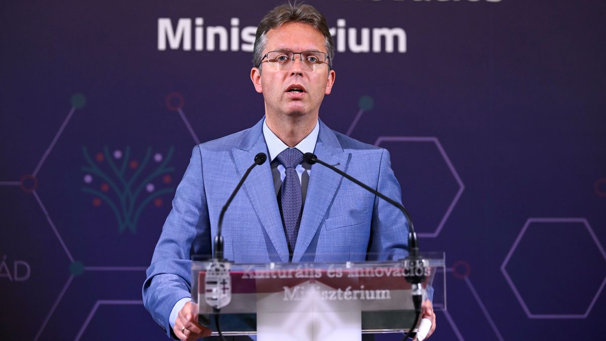 Adócsökkentések sora lépett életbe kedden 