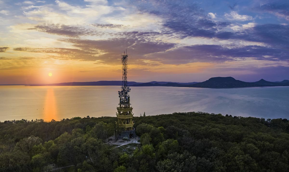 Le kell bontani a Balaton egyik legszebb kilátóját – bírósági eljárást indítottak a kivitelező céggel szemben
