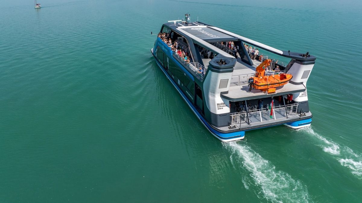 Sűrített hajójáratokkal indul be a nyári főszezon a Balatonon 