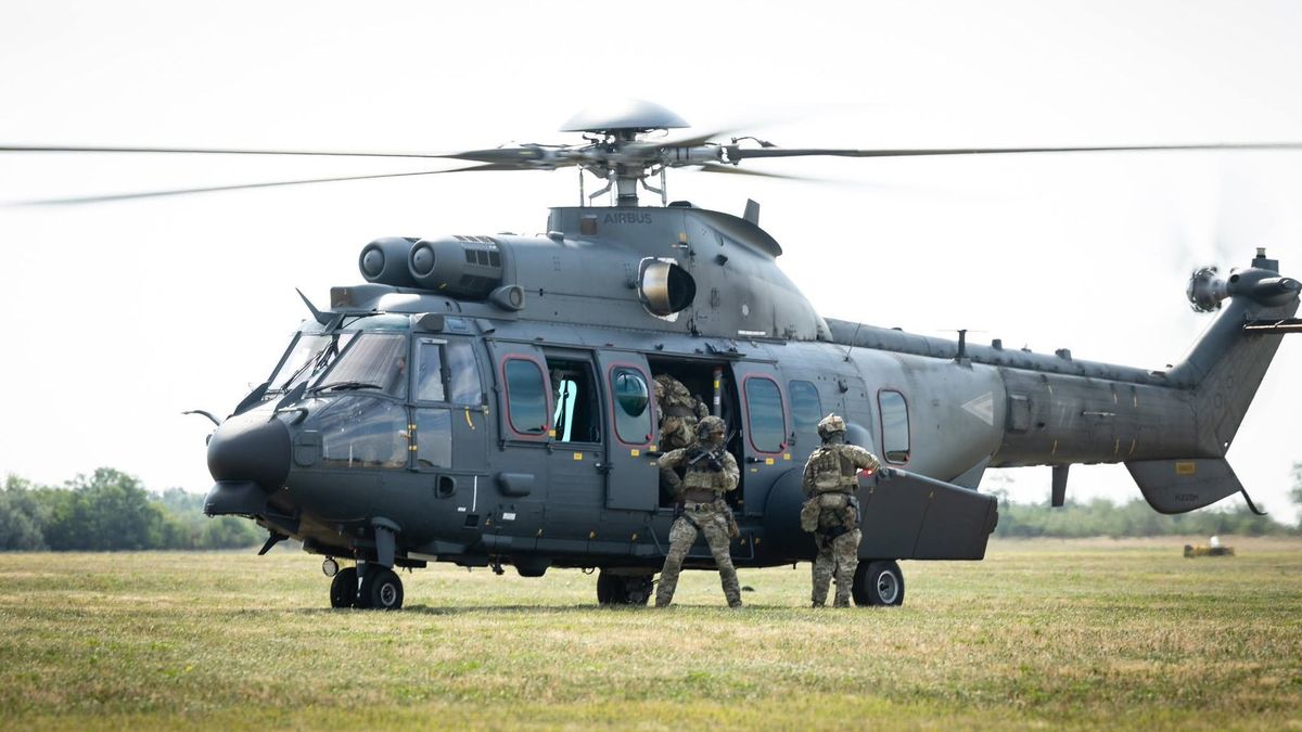 Nem akárkitől kapott hatalmas dicséretet a magyar hadsereg – Európa legerősebb helikopterflottája 
