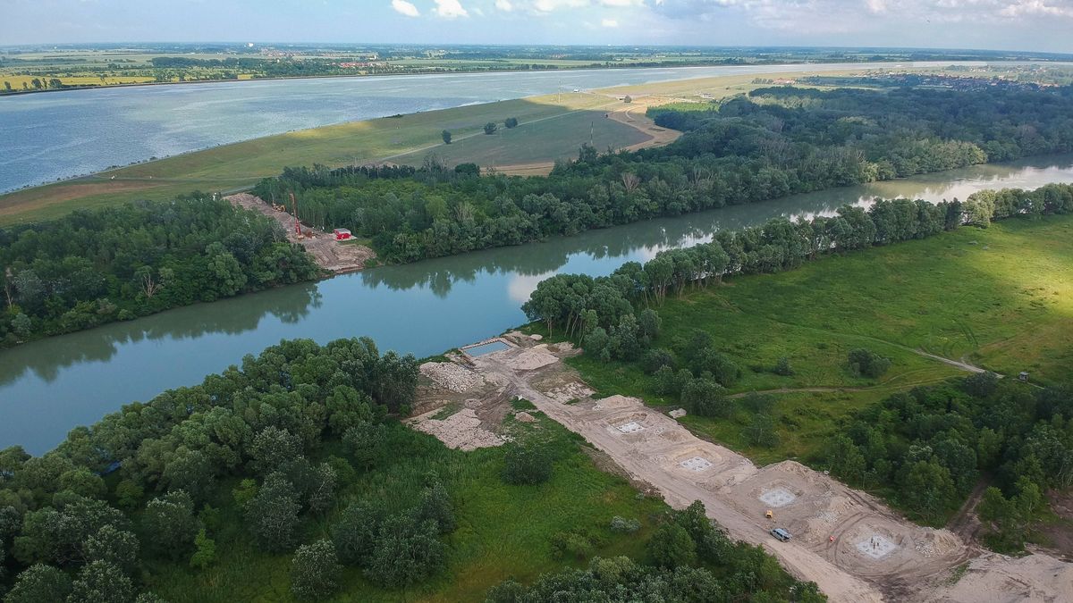 Fontos híd épül Magyarország és Szlovákia között 
