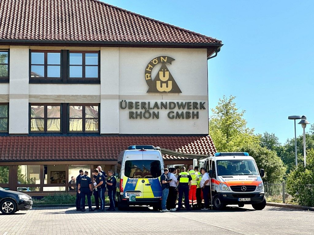 Késes támadás történt Németországban kedd reggel Mellrichstadt - Man stabs company employee