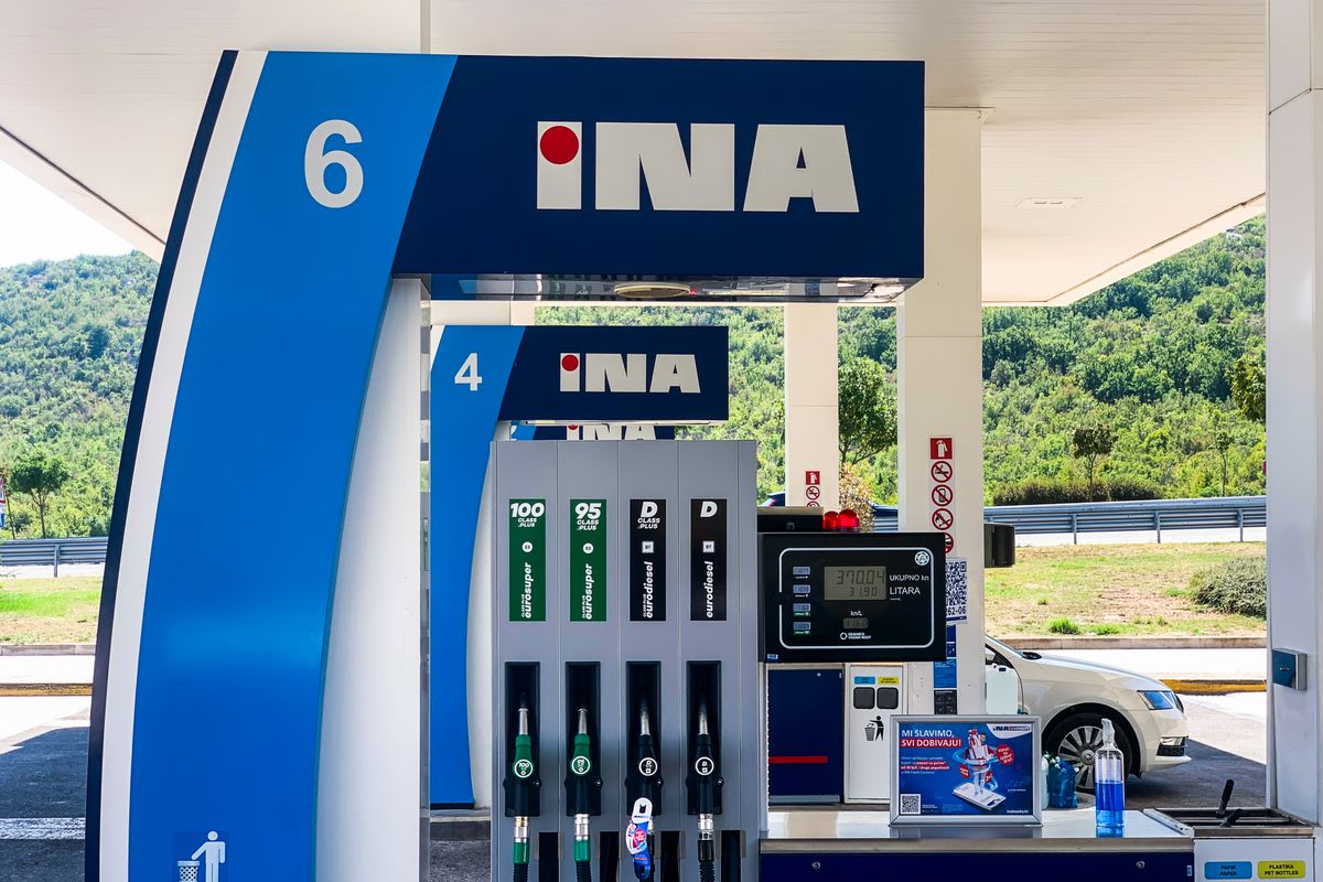 Daily Life In Croatia Horvátországi nyaralás: megdrágulhat a tankolás, a kormány eltörölte az üzemanyagár-sapkát