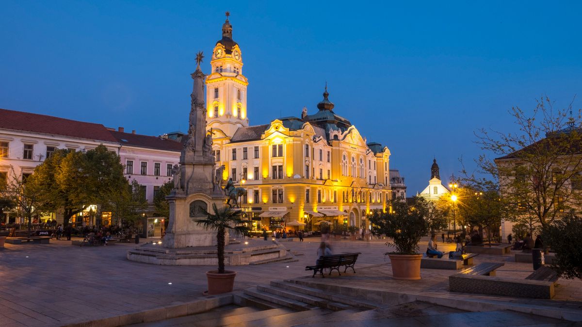 Pécs, Tüke Busz
sztrájk munkabeszüntetés
közlekedés