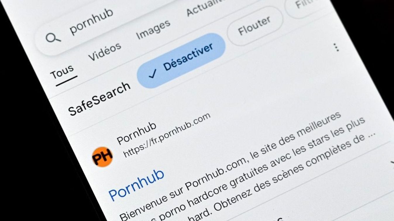 A Google ár-összehasonlító mezőt javasol a keresésben, hogy elkerülje az Európai Unió bírságát Kép