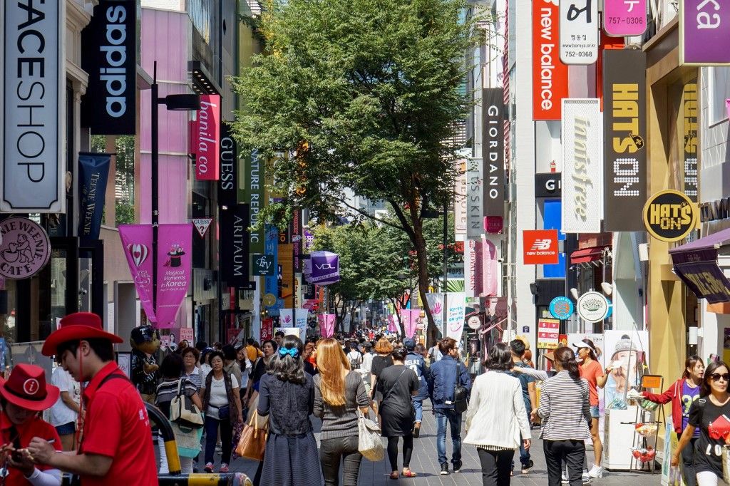 A koreai gazdaság növekedése gyakorlatilag leállt az év elejére, most pénzosztással szeretnék újra mozgásba hozni a kerekeket