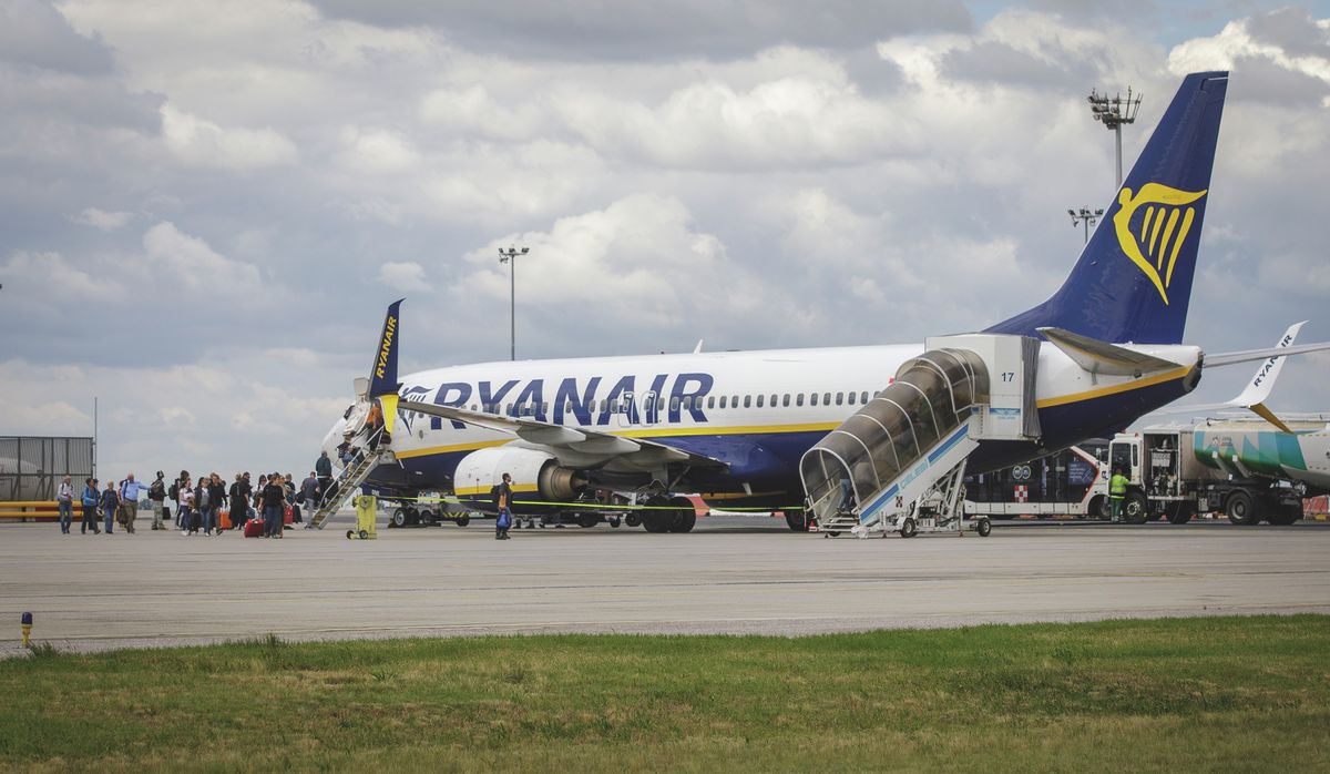 ryanair, 20250529_airport_018_VZ