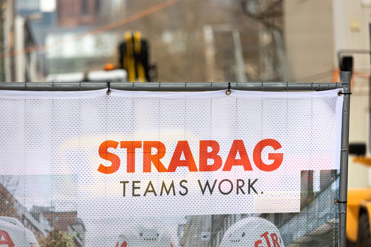 Frankfurt,,Hesse,,Germany,-,30,01,2024:,A,Strabag,Sign
