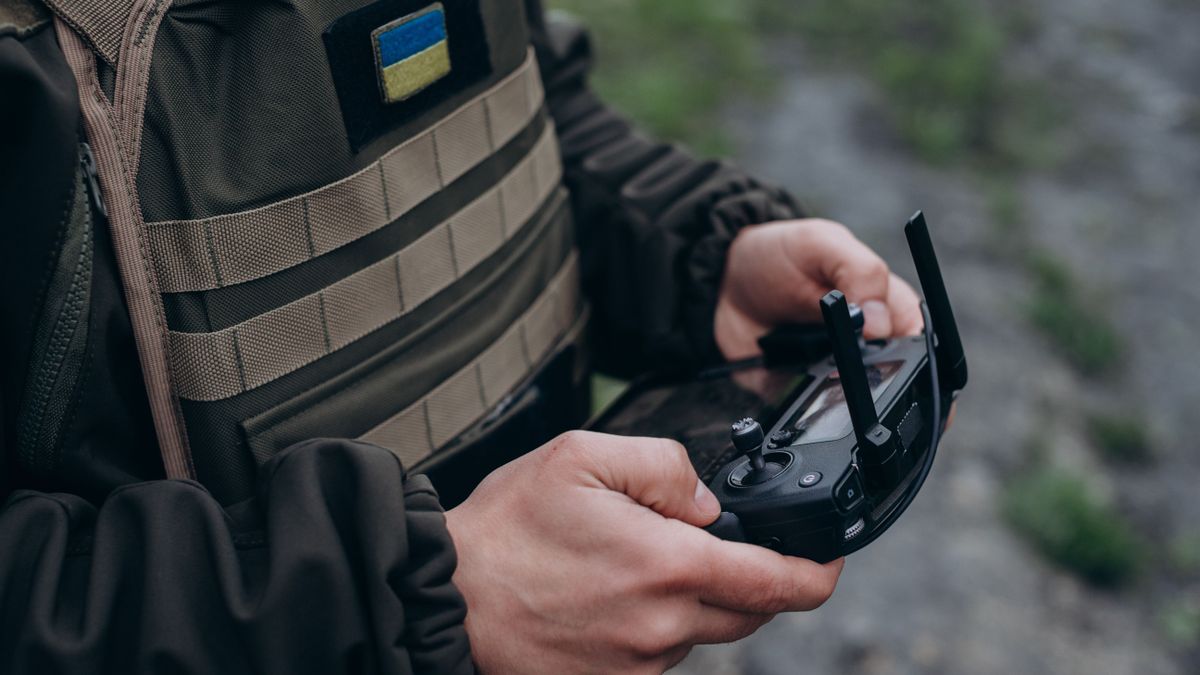 Ukrainian,Drone,Operator,During,Air,Intelligence fire point