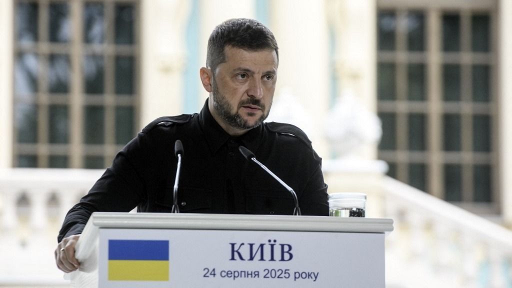 Ukrainian President Volodymyr Zelensky Met With Canadian Prime Minister Mark Carney In Kyiv Volodimir Zelenszkij